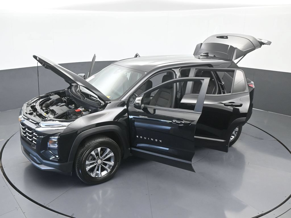 Used 2026 Chevrolet Equinox LT FWD image 64