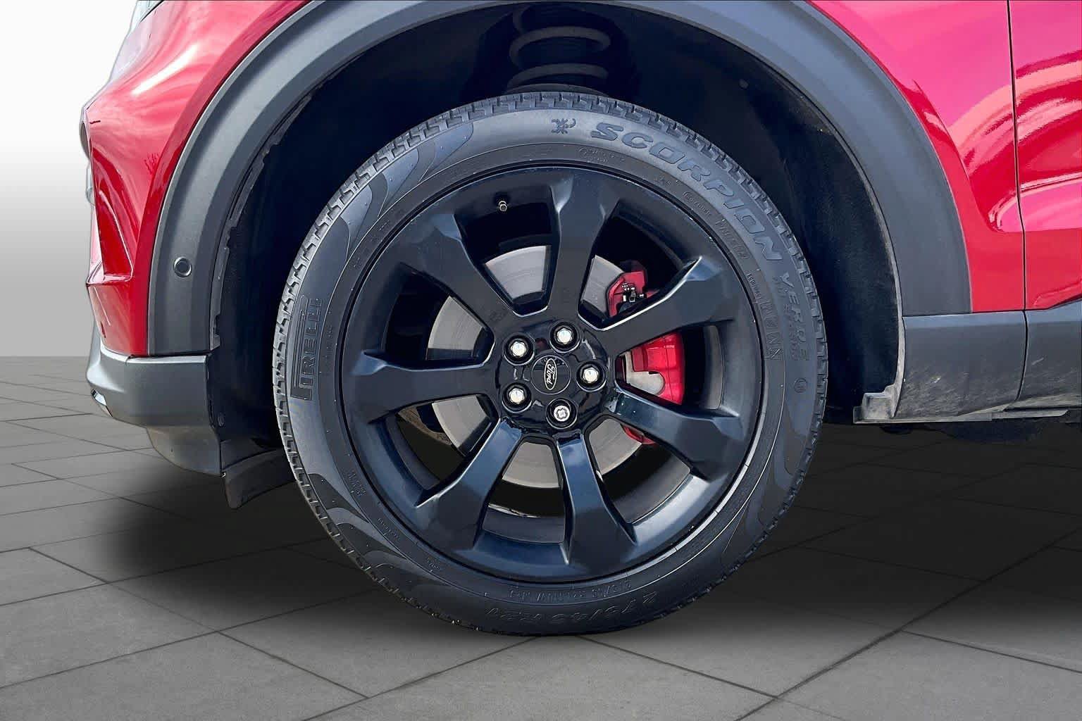 Used 2020 Ford Explorer ST w/ ST Street Pack AWD/4WD image 10