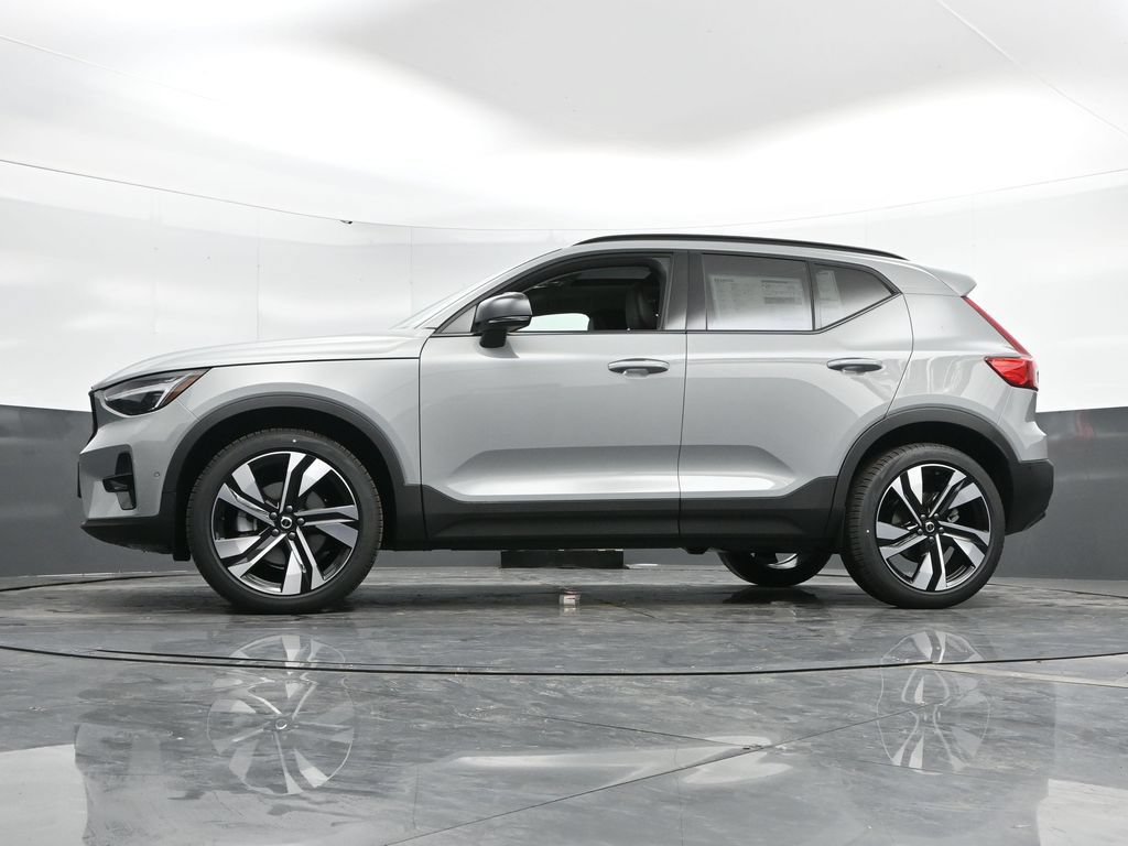 Used 2025 Volvo XC40 B5 Ultra w/ Climate Package AWD/4WD image 53