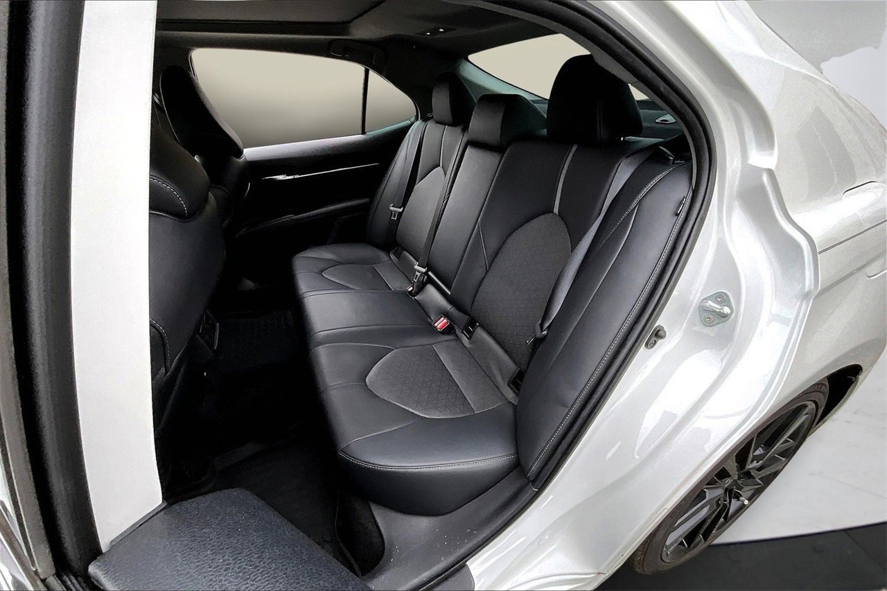 Used 2021 Toyota Camry XSE image 21