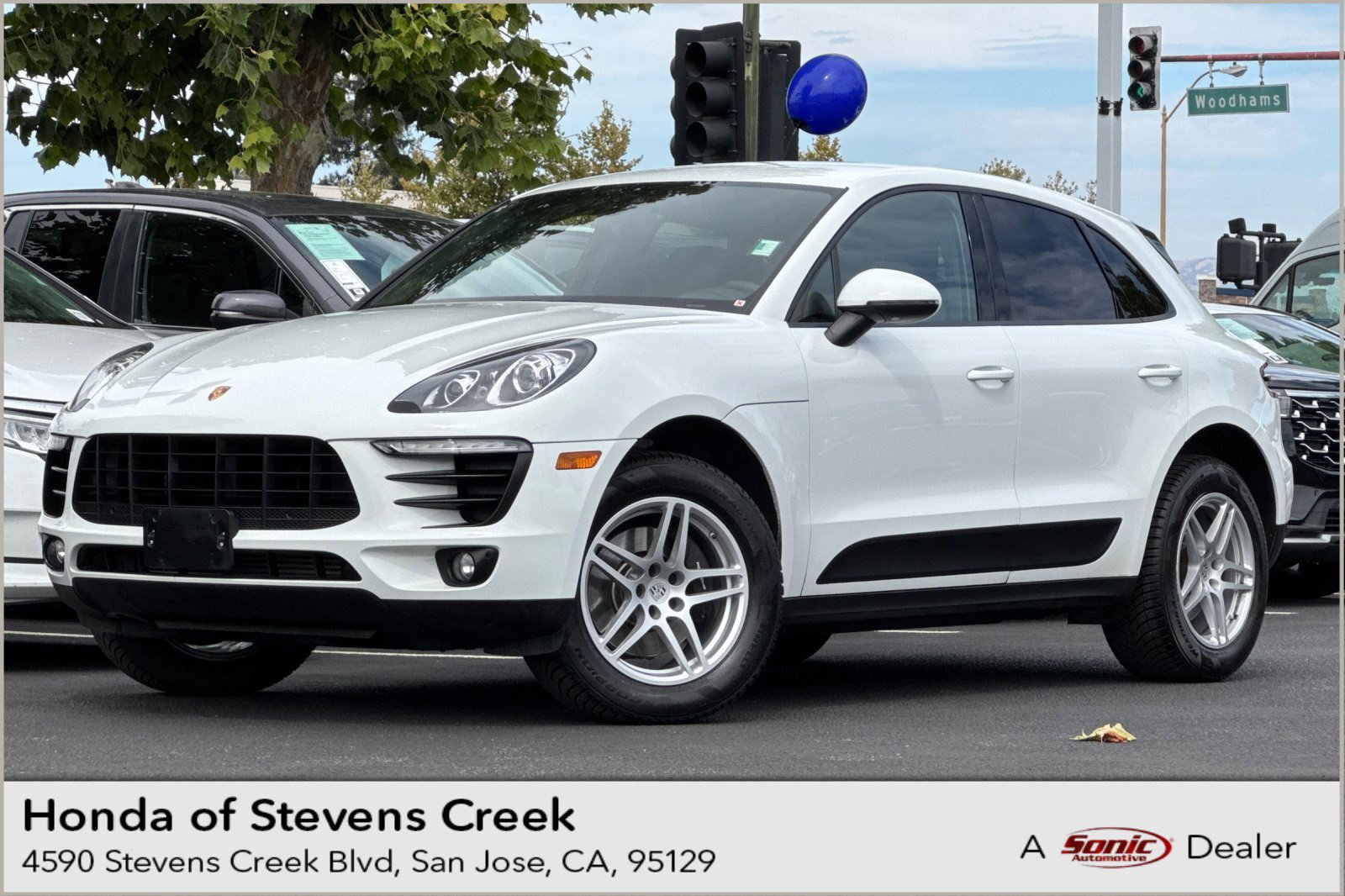Used 2017 Porsche Macan AWD/4WD image 1