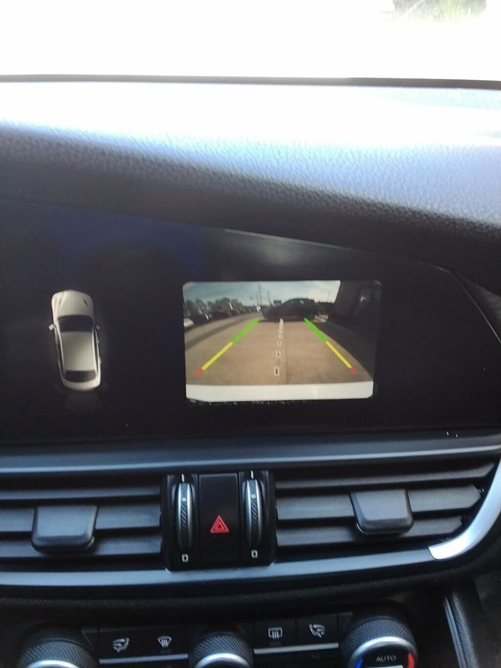 Used 2017 Alfa Romeo Giulia AWD w/ Cold Weather Package image 20