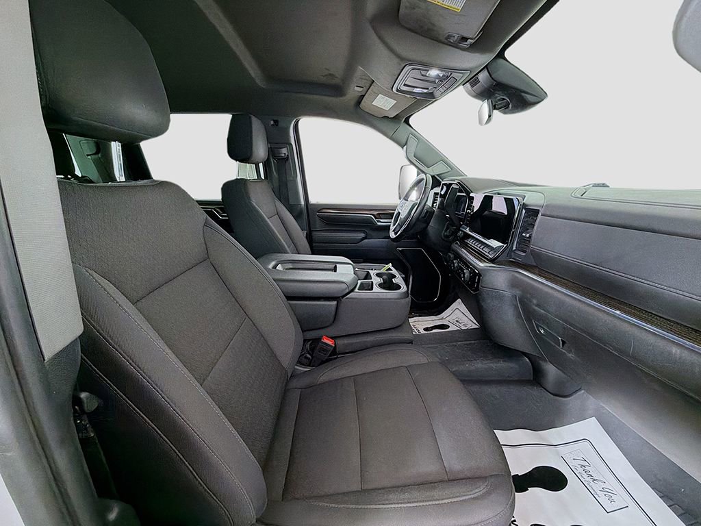 Used 2024 Chevrolet Silverado 2500 LT image 20