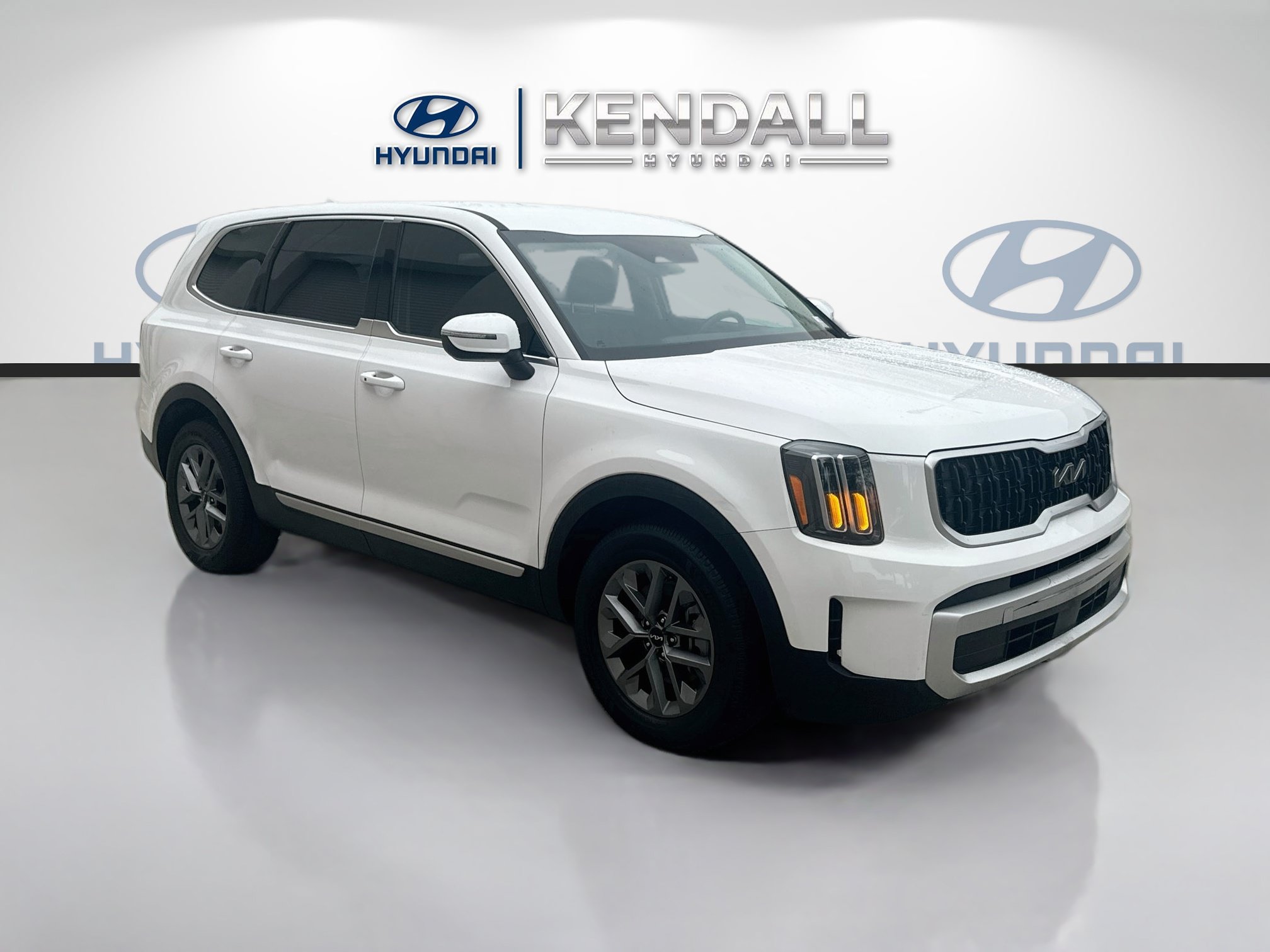 Used 2024 Kia Telluride LX