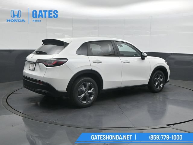 New 2027 Honda HR-V LX image 2