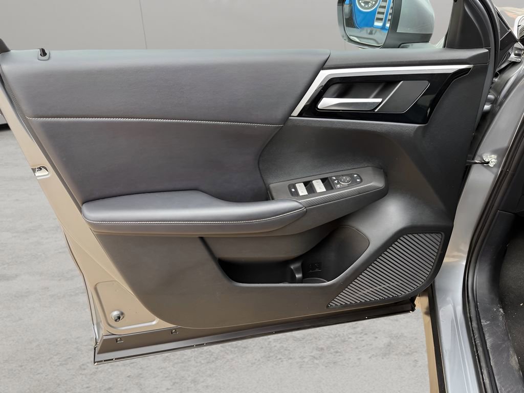 Used 2024 Mitsubishi Outlander SE image 9