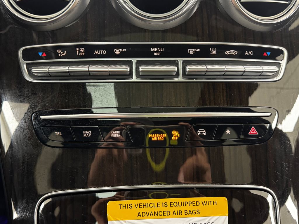 Used 2020 Mercedes-Benz GLC 350e 4MATIC image 30