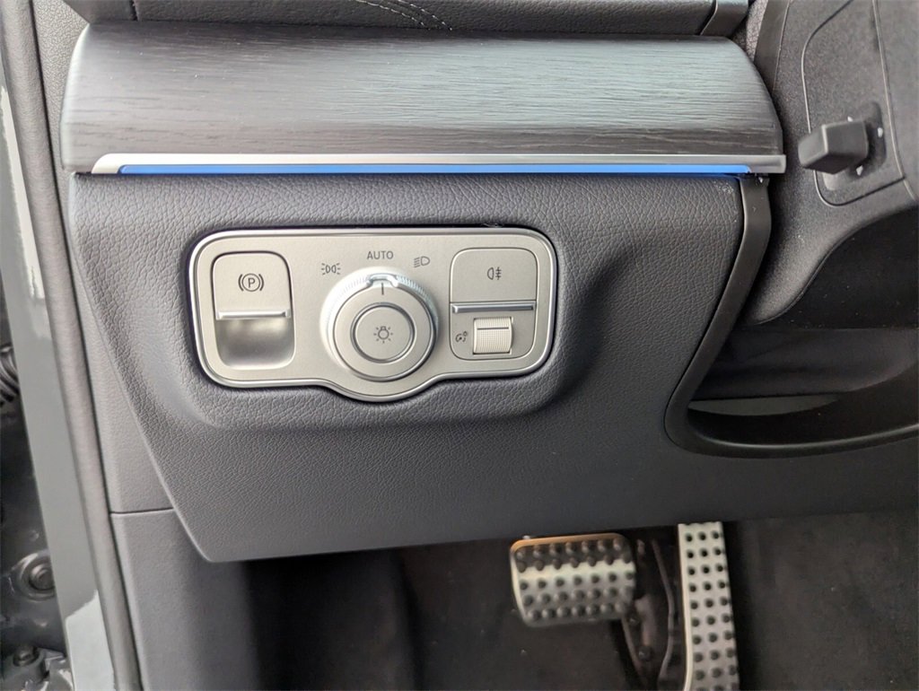 New 2026 Mercedes-Benz GLS 450 4MATIC image 23