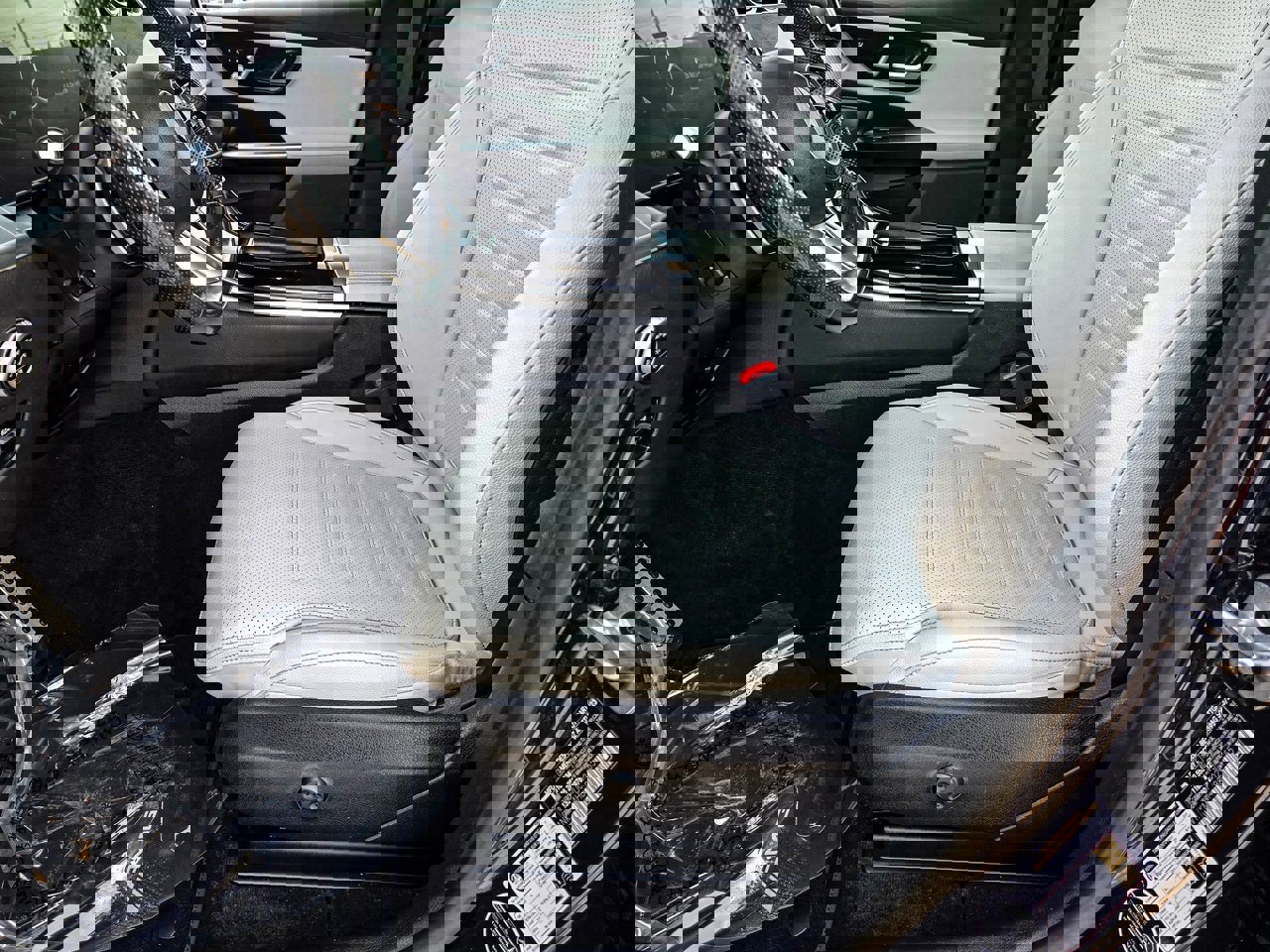 Used 2023 Mercedes-Benz GLC 300 GLC 300 image 13