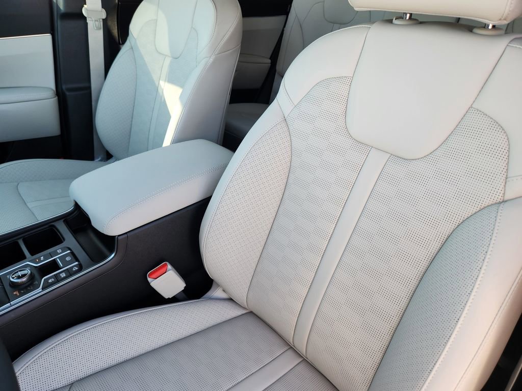 New 2026 Kia Sorento S image 8