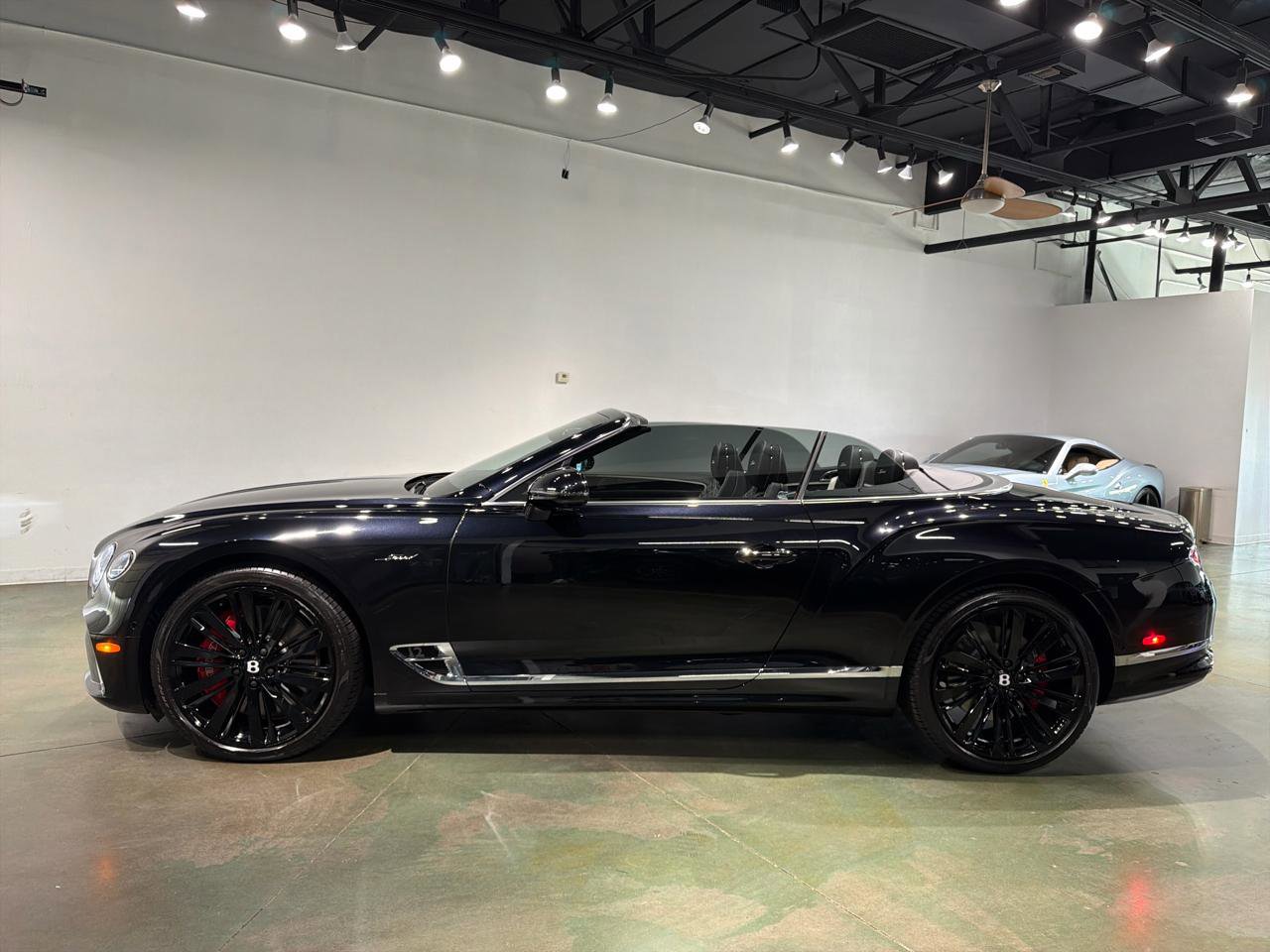 Used 2023 Bentley Continental GT Speed image 33