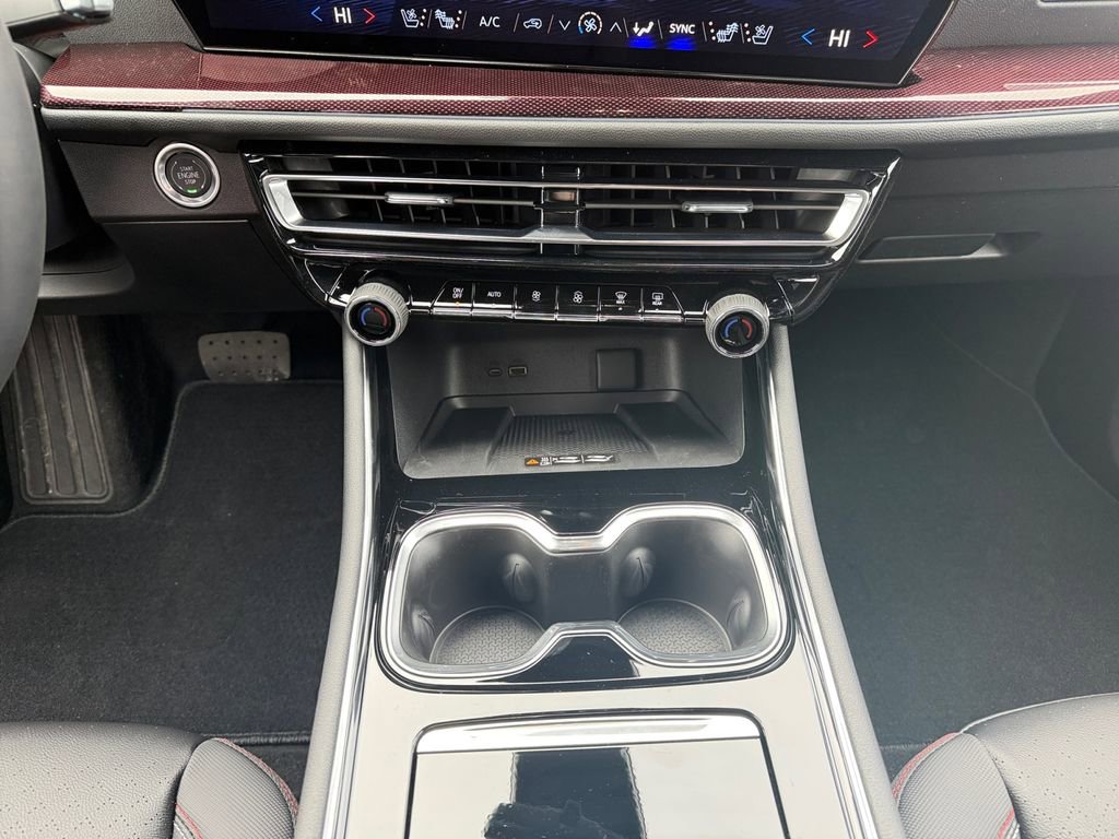 New 2026 Chevrolet Traverse RS image 11