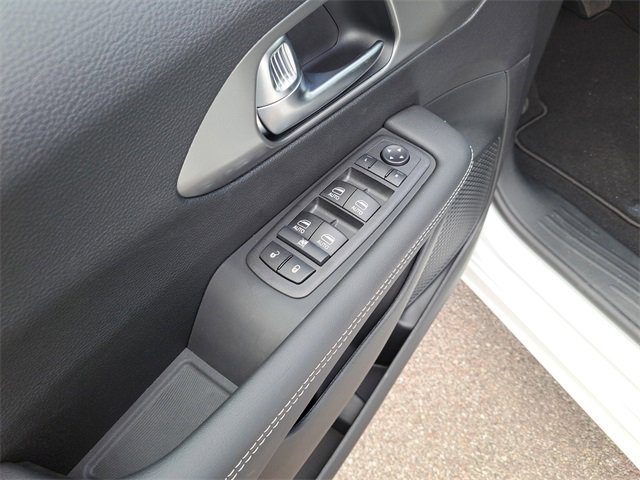 New 2026 Chrysler Pacifica Select image 17