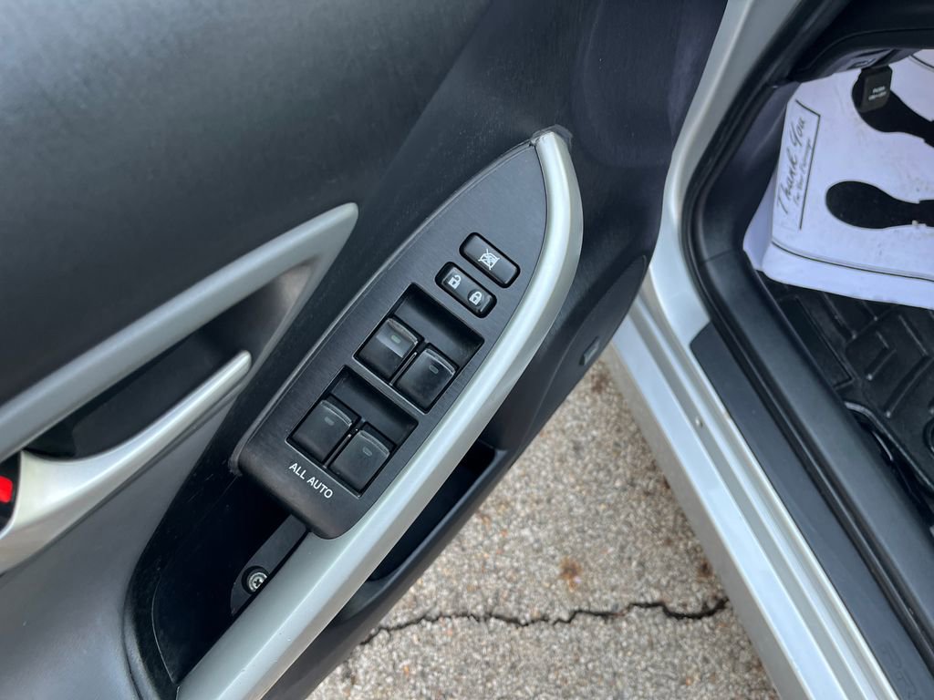 Used 2014 Toyota Prius Four image 14