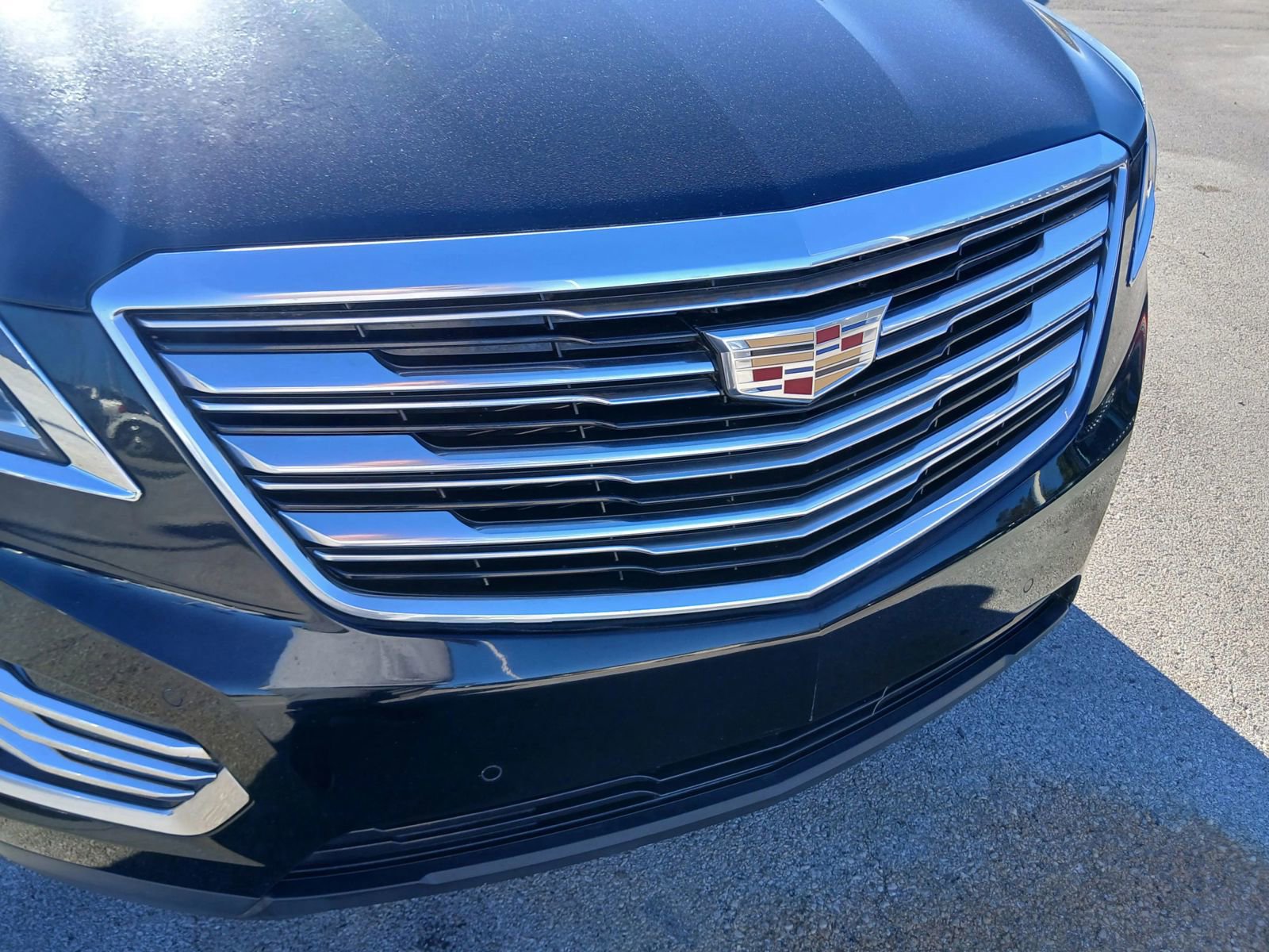 Used 2017 Cadillac XT5 Luxury w/ Driver Awareness Package image 23