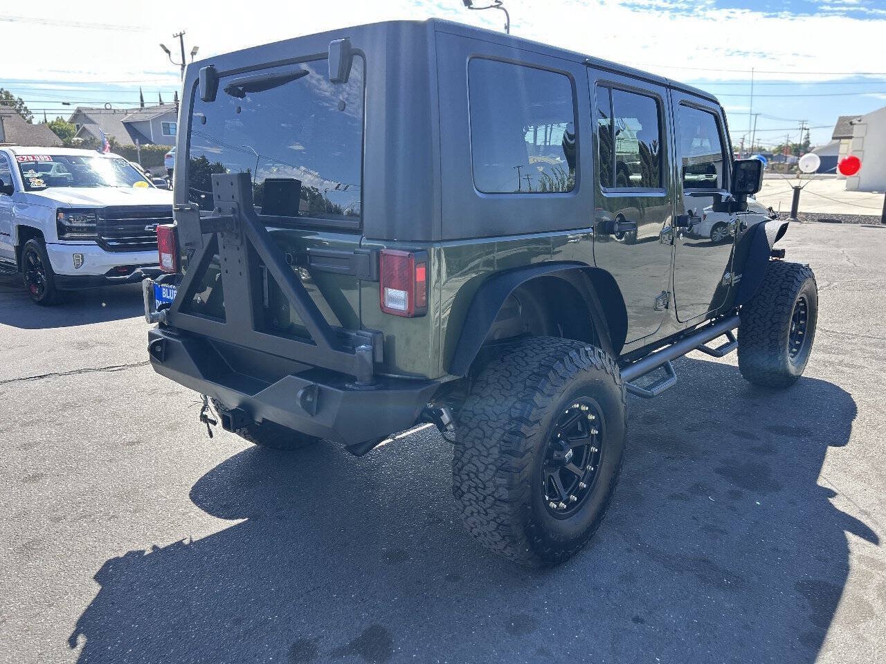 Used 2008 Jeep Wrangler Unlimited Rubicon w/ Dual Top Group AWD/4WD image 7