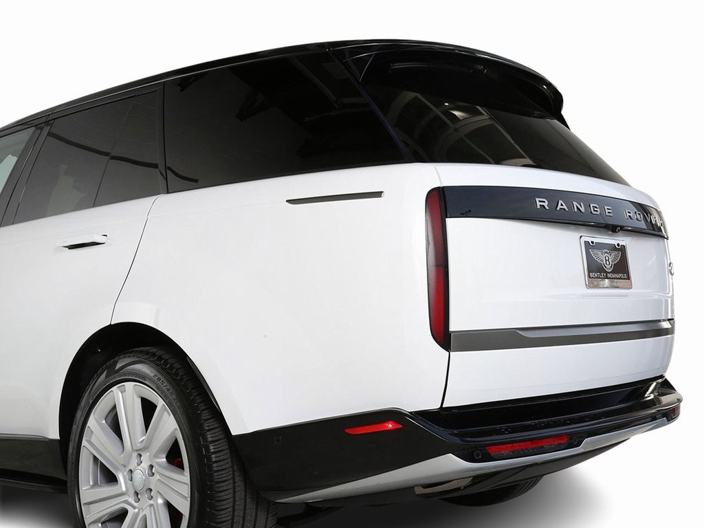 Used 2023 Land Rover Range Rover SE image 8
