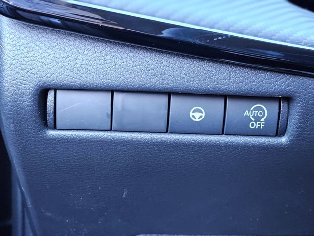 New 2026 Nissan Kicks SR image 19