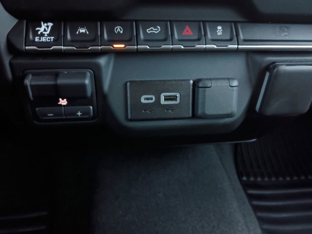 Used 2025 Chevrolet Silverado 1500 Custom w/ Turbomax Blackout Package image 10