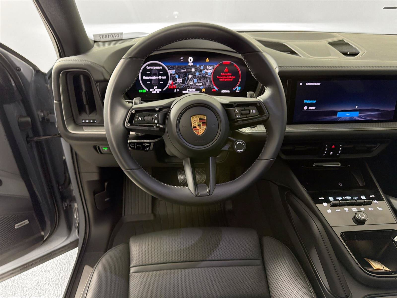 Certified 2026 Porsche Cayenne AWD/4WD image 18