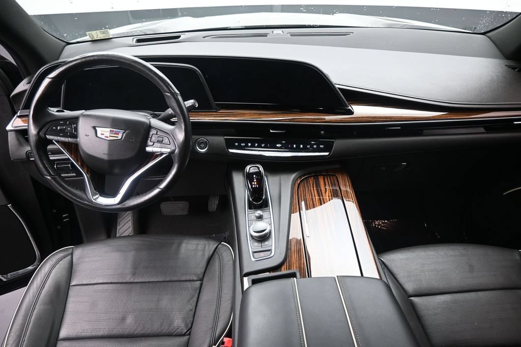 Used 2021 Cadillac Escalade ESV Premium Luxury w/ Driver Assist Tech Package RWD image 16