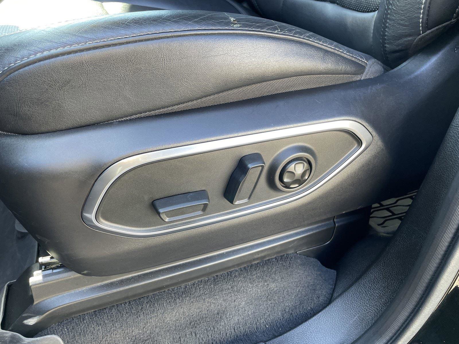 Certified 2024 Jeep Wagoneer Series III image 12