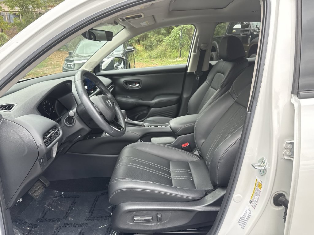 Used 2024 Honda HR-V EX-L image 13