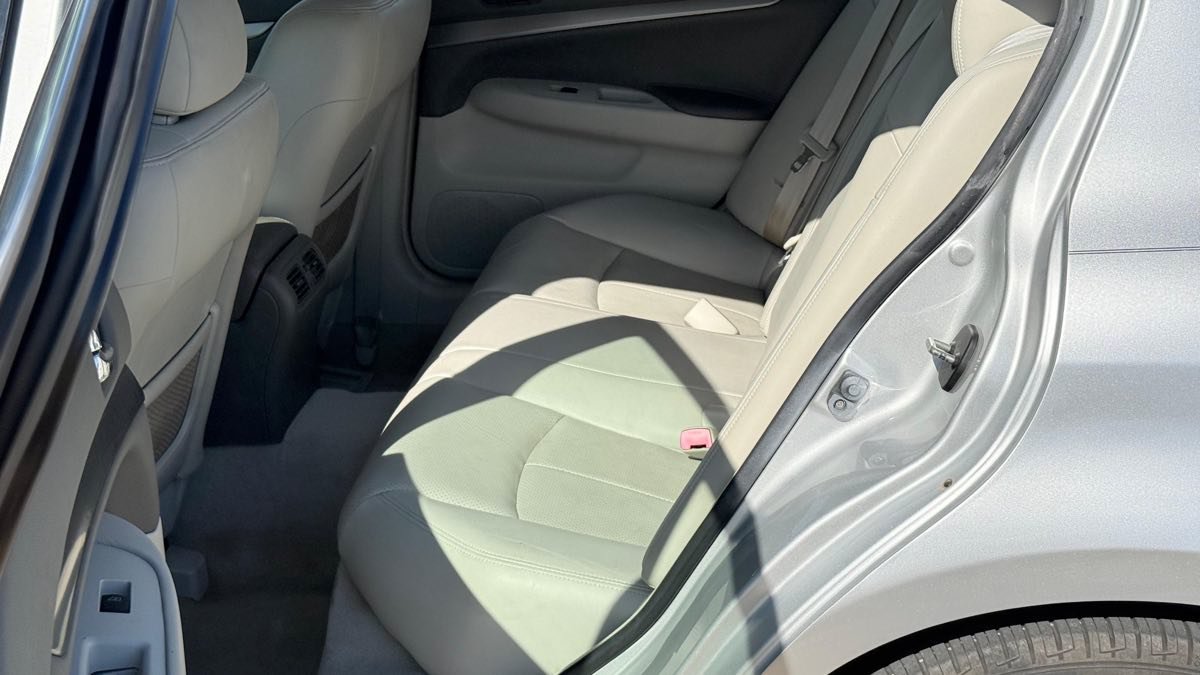 Used 2011 INFINITI G25 Journey w/ Moonroof Pkg RWD image 23
