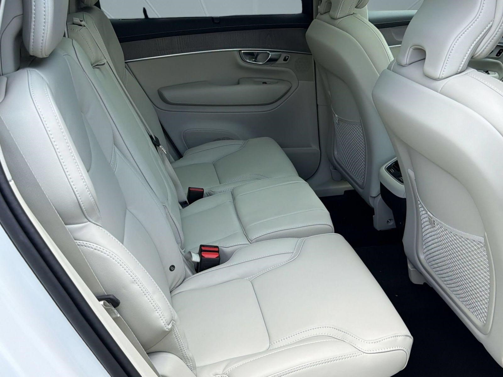 New 2026 Volvo XC90 B6 Ultra w/ Protection Package AWD/4WD image 30