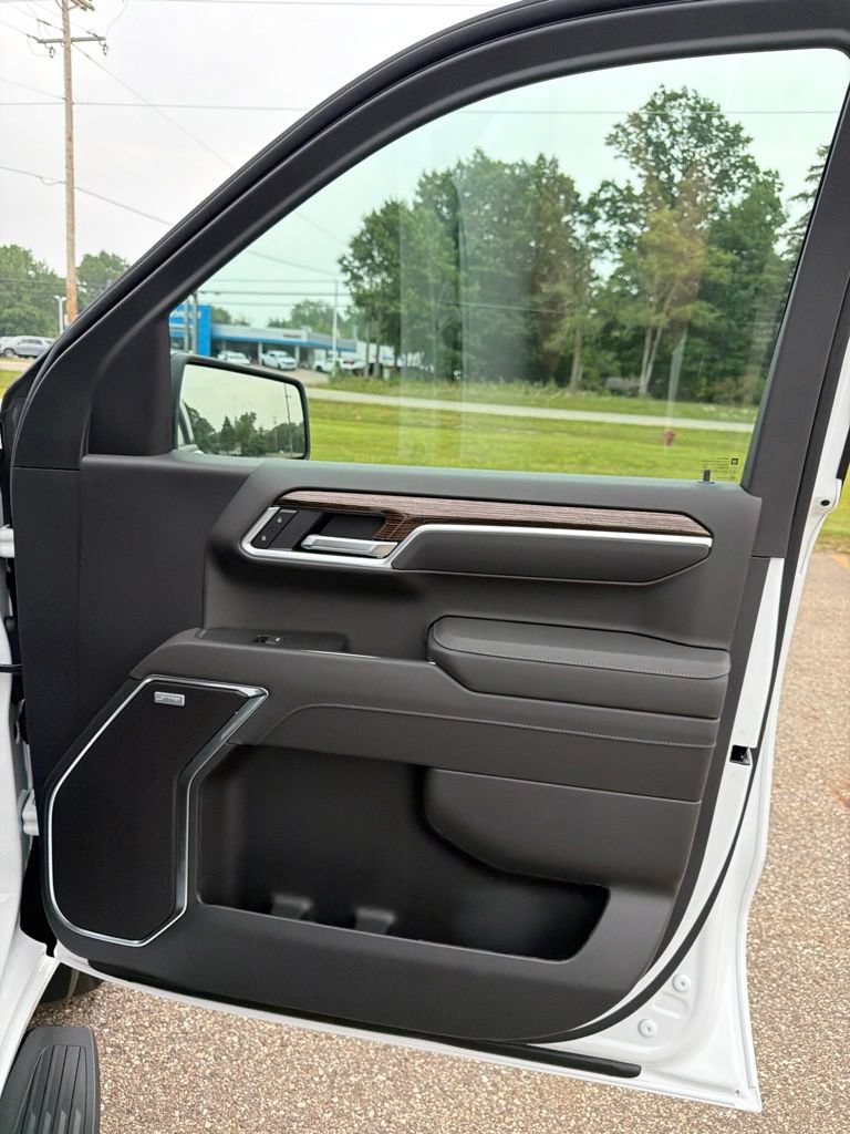 New 2026 GMC Sierra 1500 Elevation w/ Elevation Premium Package AWD/4WD image 23