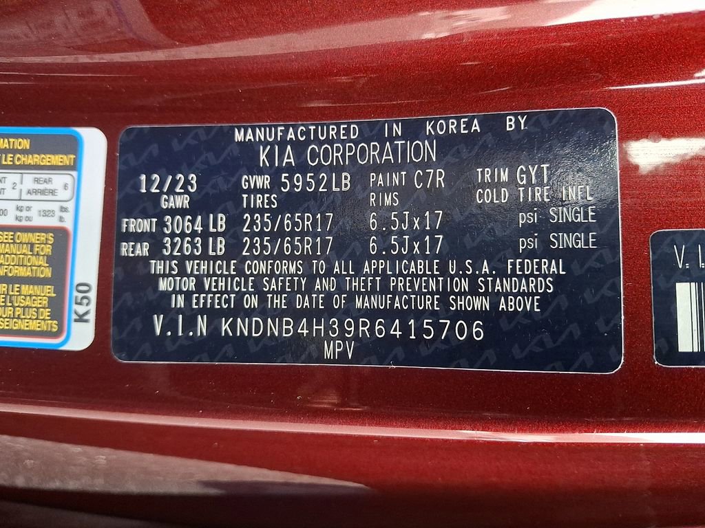 Used 2024 Kia Carnival LX image 27
