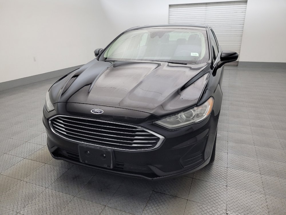 Used 2020 Ford Fusion SE FWD image 15