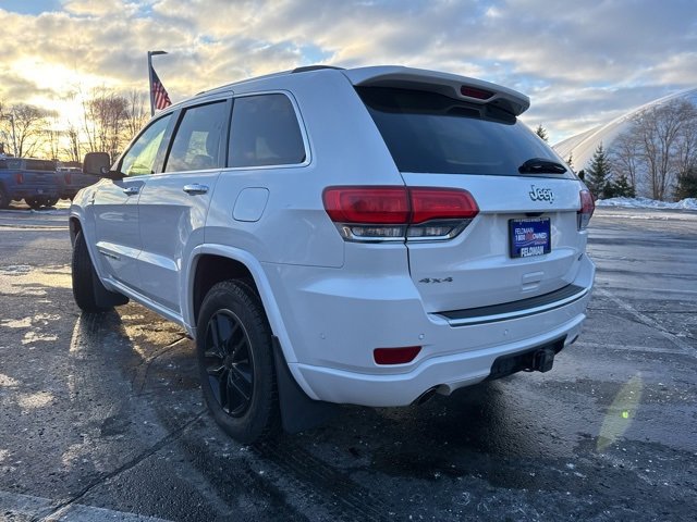 Used 2018 Jeep Grand Cherokee Overland w/ Jeep Active Safety Group image 7