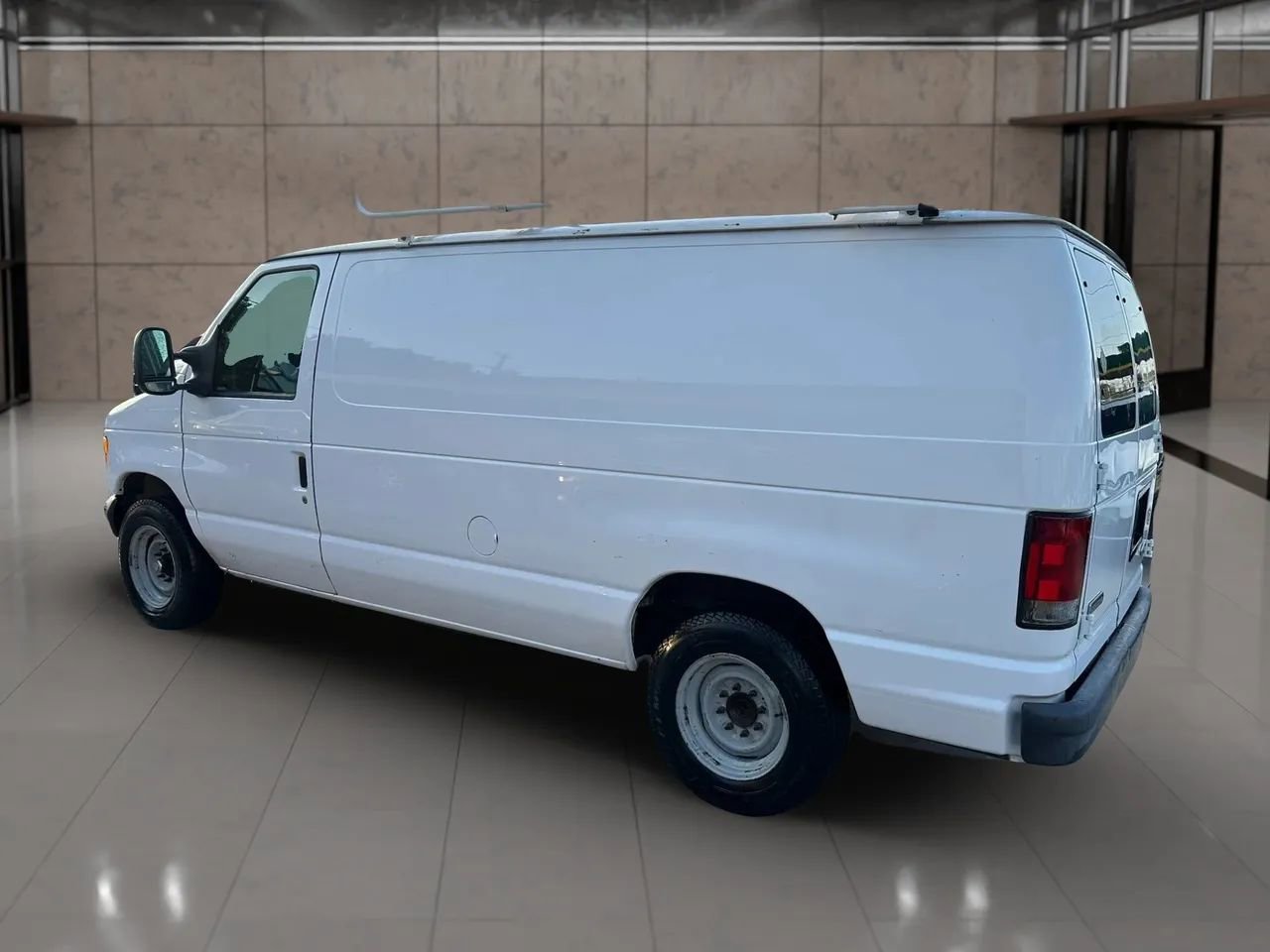 Used 2007 Ford E-150 and Econoline 150 RWD image 7