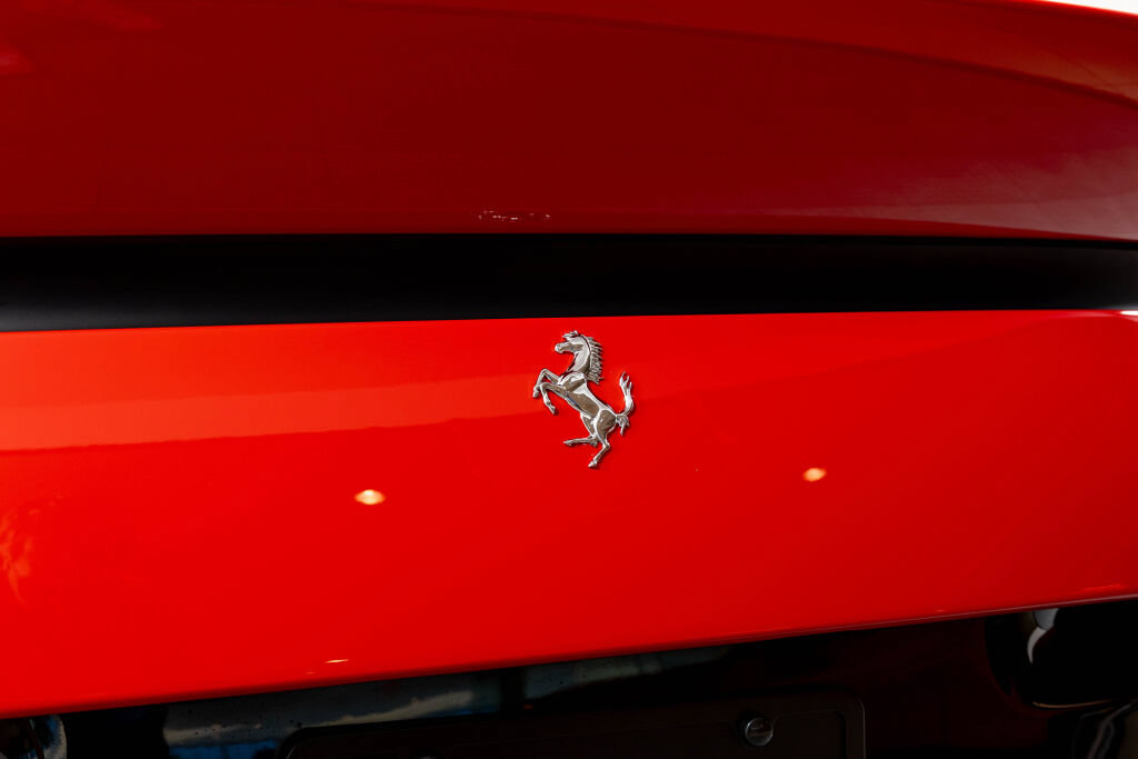 Used 2023 Ferrari 812 Competizione RWD image 4