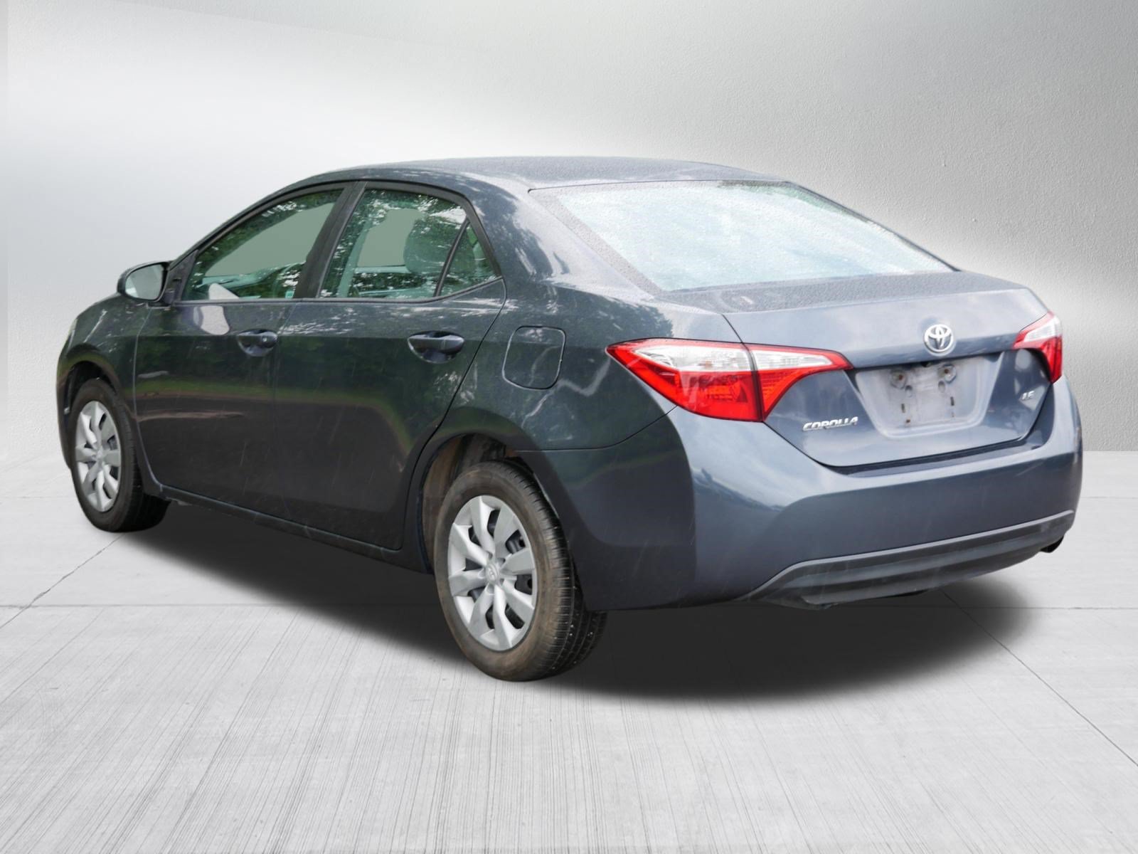 Used 2015 Toyota Corolla LE FWD image 5