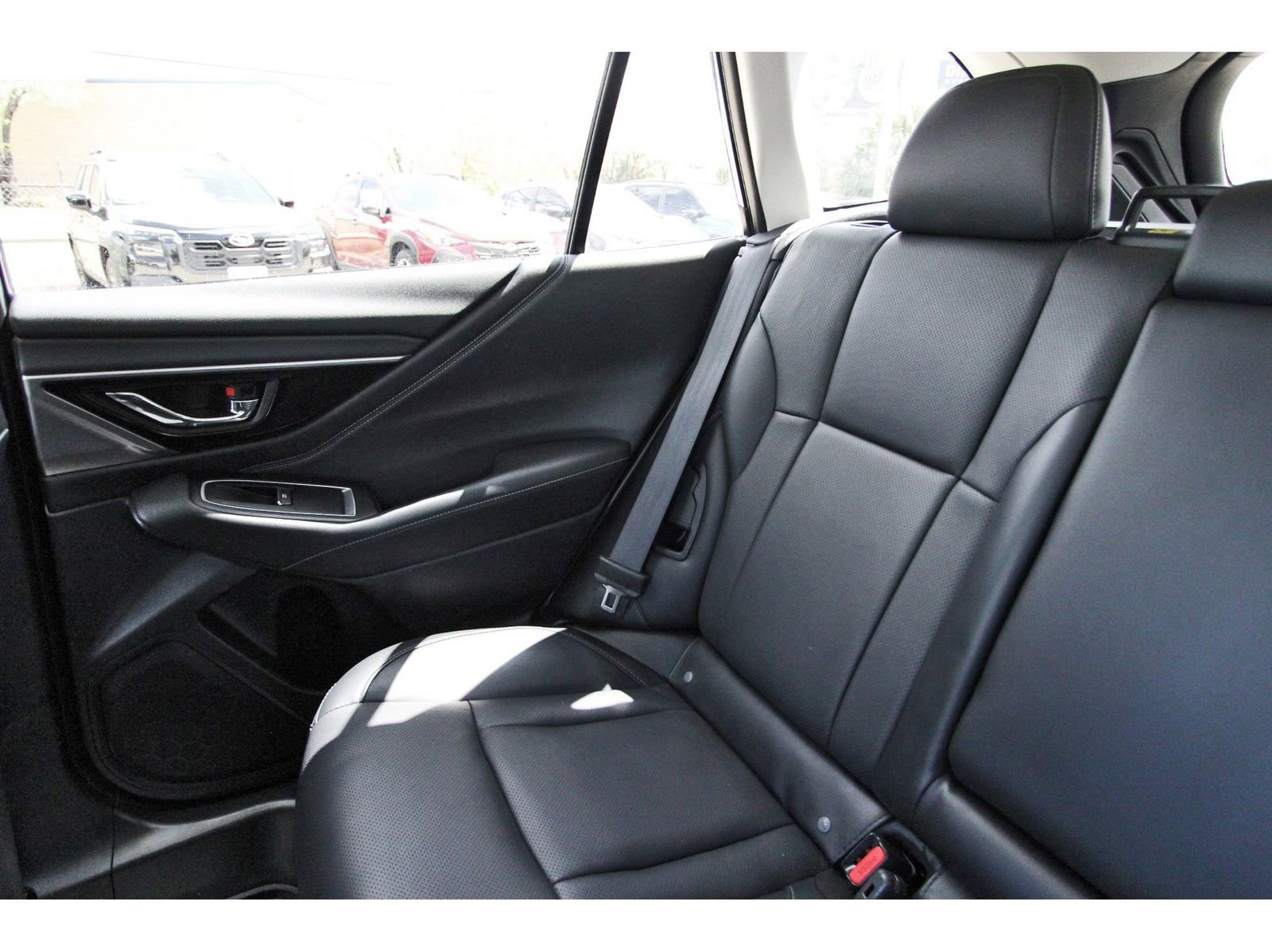 Used 2021 Subaru Outback Limited image 11