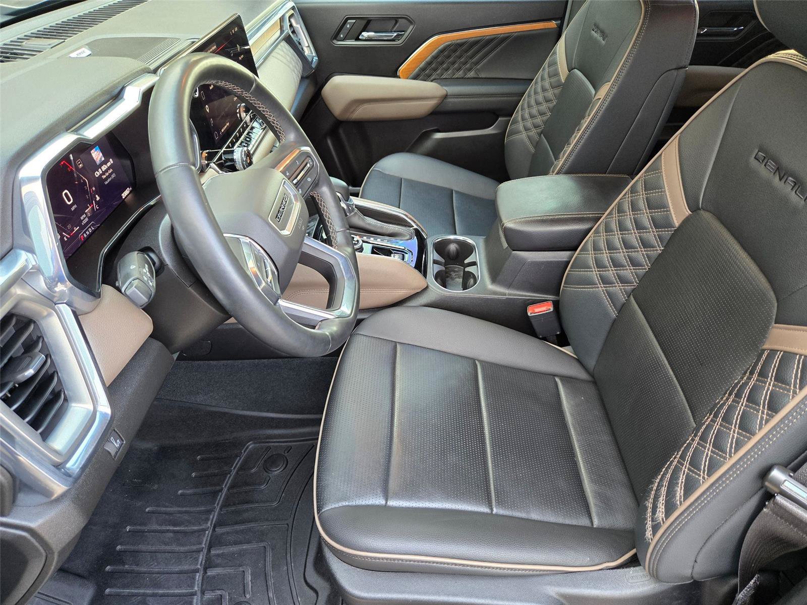 Used 2023 GMC Canyon Denali AWD/4WD image 11