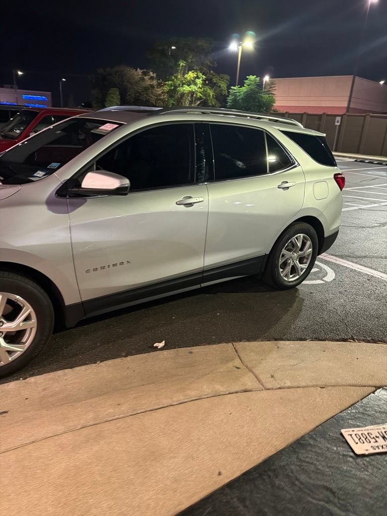 Used 2018 Chevrolet Equinox LT FWD image 3