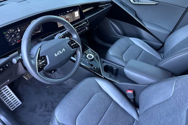 Certified 2024 Kia Niro Wave image 12