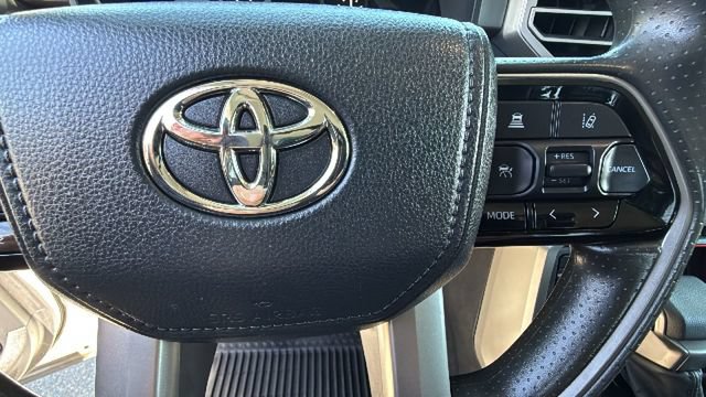 Used 2022 Toyota Tundra SR5 w/ SR5 Convenience Package AWD/4WD image 20