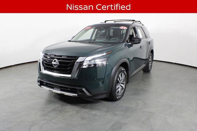 Certified 2024 Nissan Pathfinder SL w/ Cargo Package FWD image 2