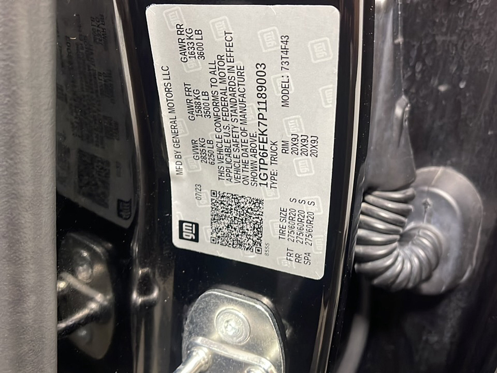 Used 2023 GMC Canyon Denali w/ Denali Black Edition AWD/4WD image 18