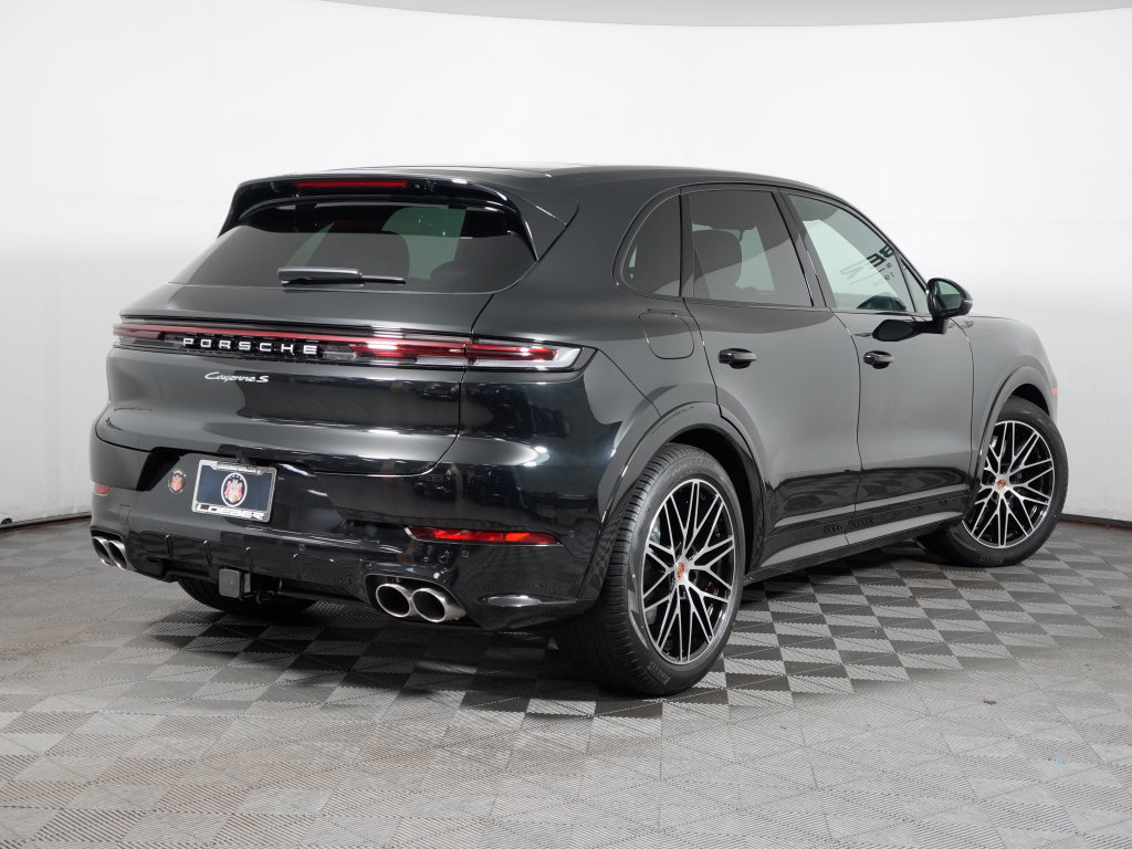 New 2026 Porsche Cayenne S AWD/4WD image 7