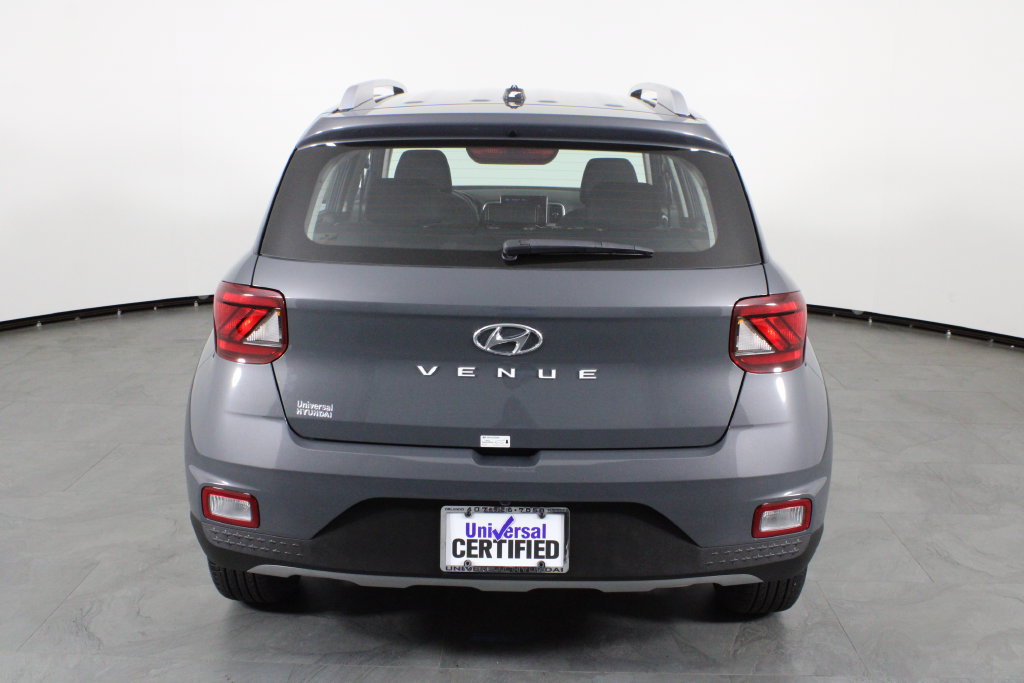 Certified 2026 Hyundai Venue SEL FWD image 11