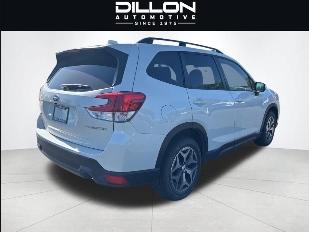 Used 2019 Subaru Forester Premium AWD/4WD image 21