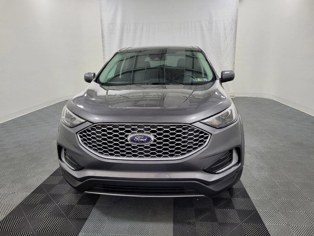 Used 2023 Ford Edge SEL image 15