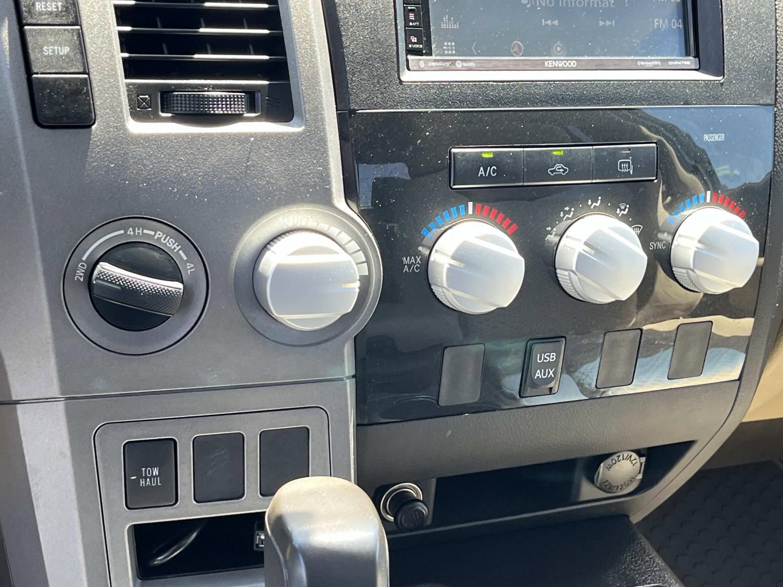 Used 2010 Toyota Tundra 4x4 Double Cab image 30