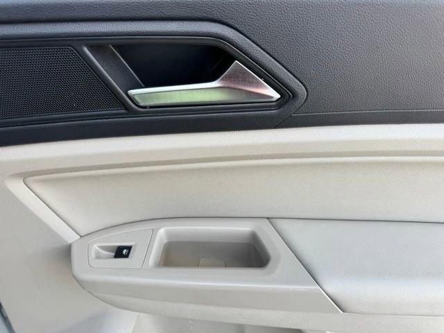 Used 2020 Volkswagen Atlas SE w/ Panoramic Sunroof Package image 23