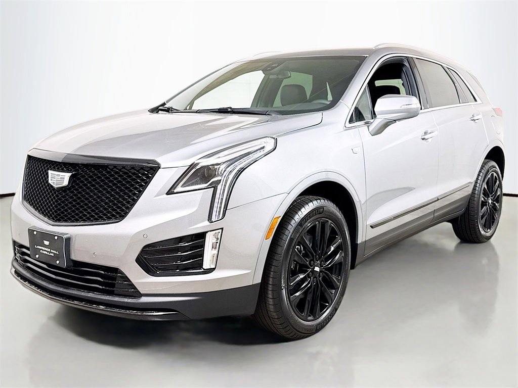 New 2026 Cadillac XT5 Luxury w/ LPO, ONYX Package